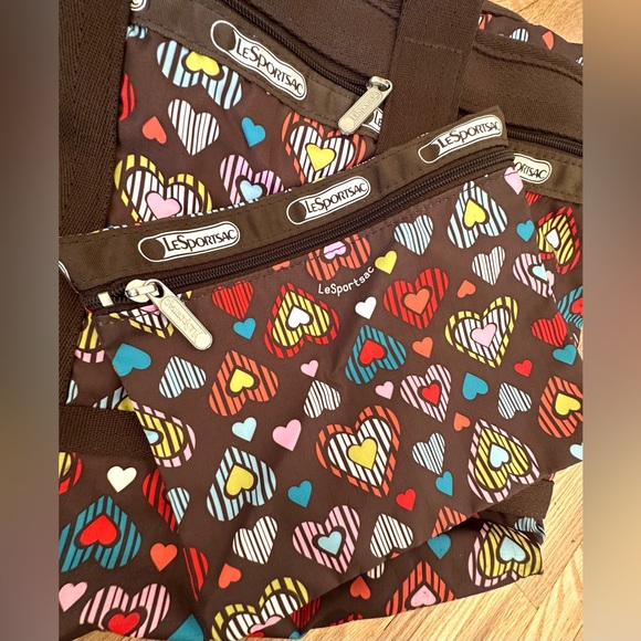 Le Sportsac heart tote with matching make up bag - Picture 7 of 10